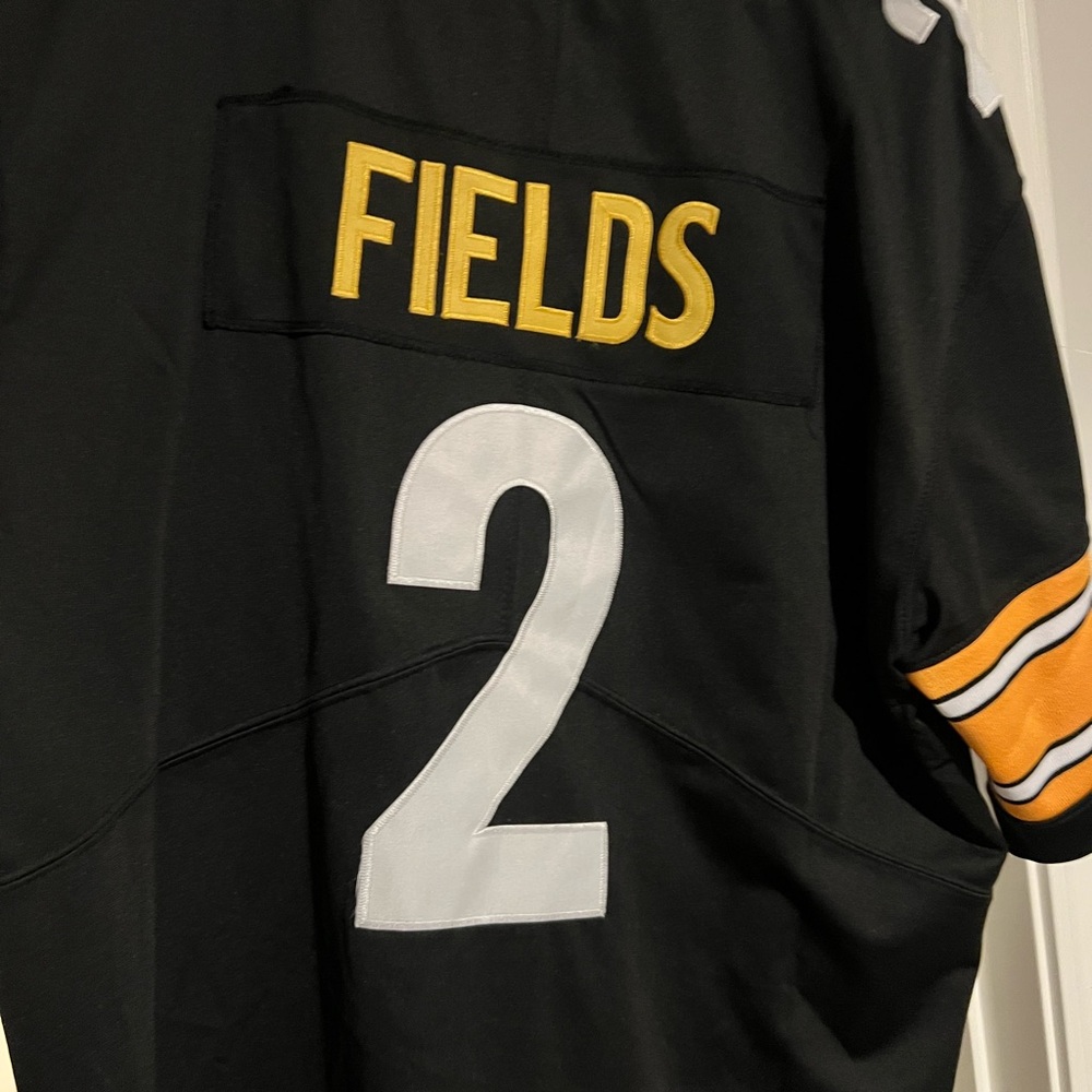 Nike Black and Gold Men's Jersey
